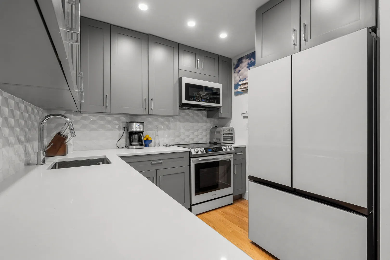 20 Old Mamaroneck Road  #7G Photo 4