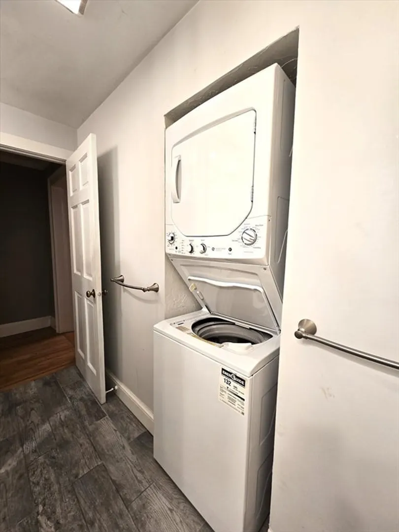233 Market St  #1 Photo 16