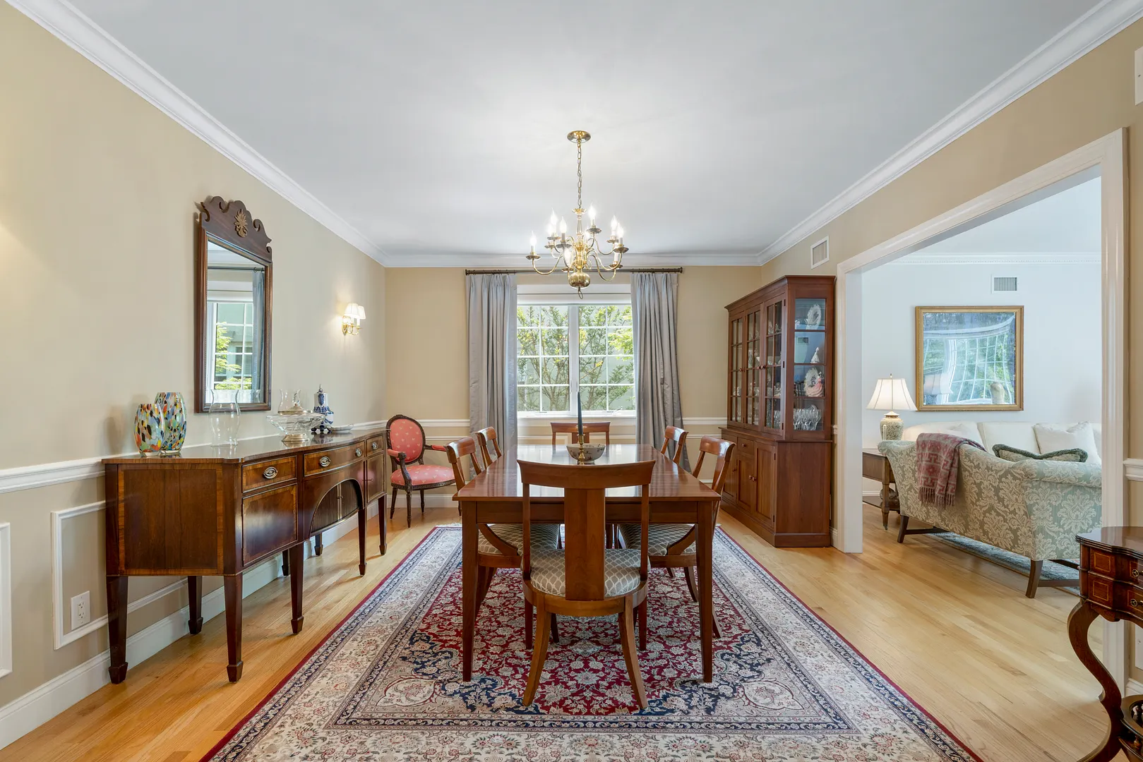 525 Carroll Avenue Photo 6
