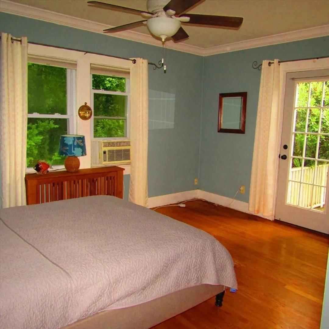 465 Spring Street Photo 13