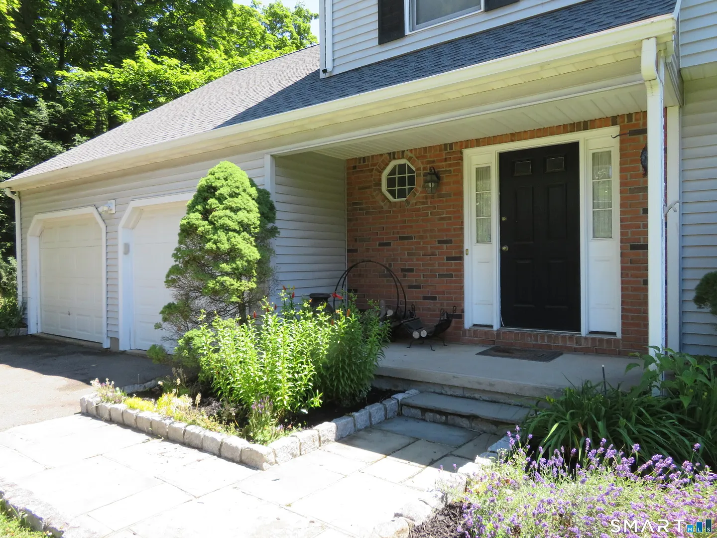 836 Wolf Hill Road Photo 22