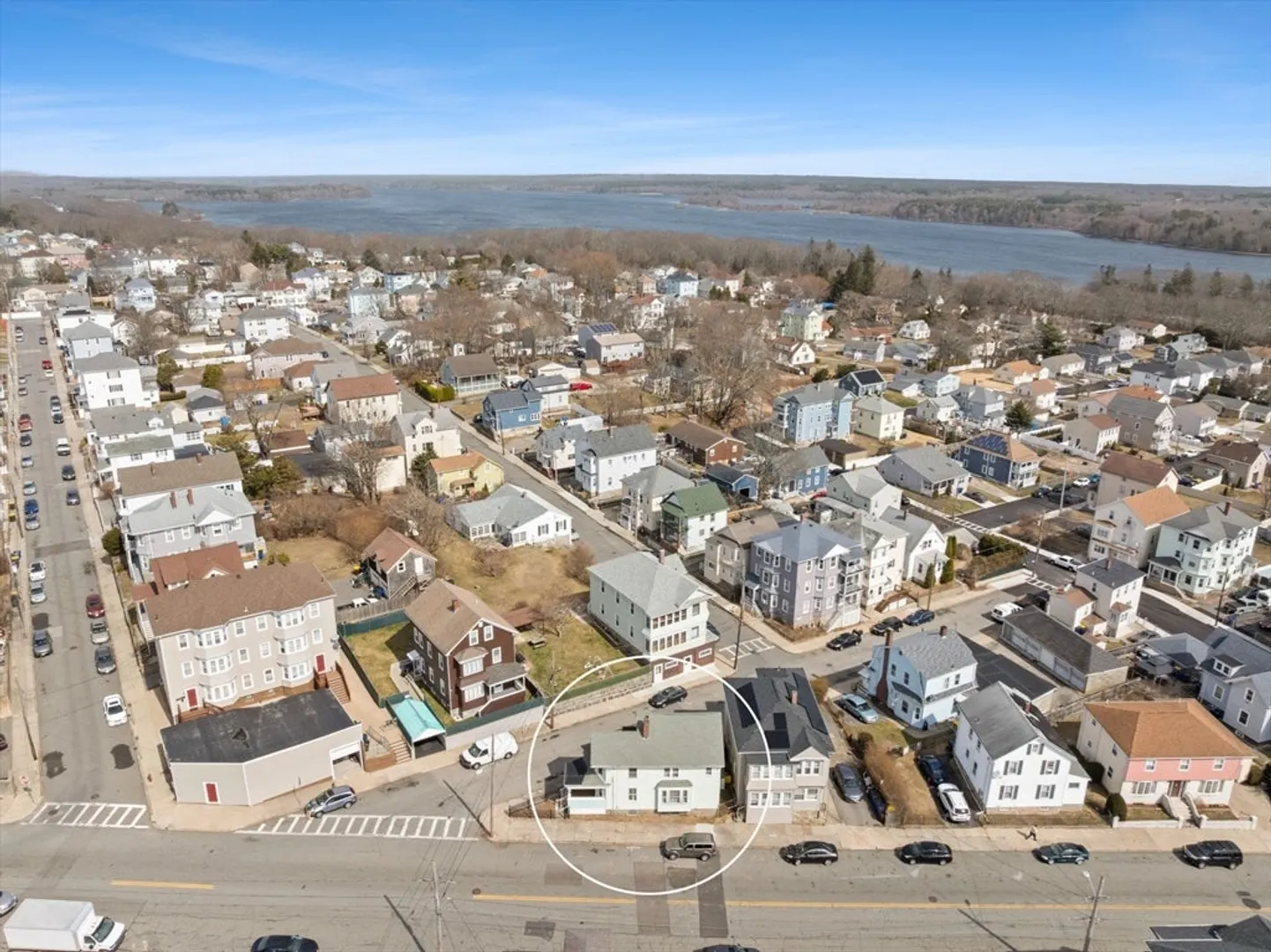 2018 Pleasant St Photo 24