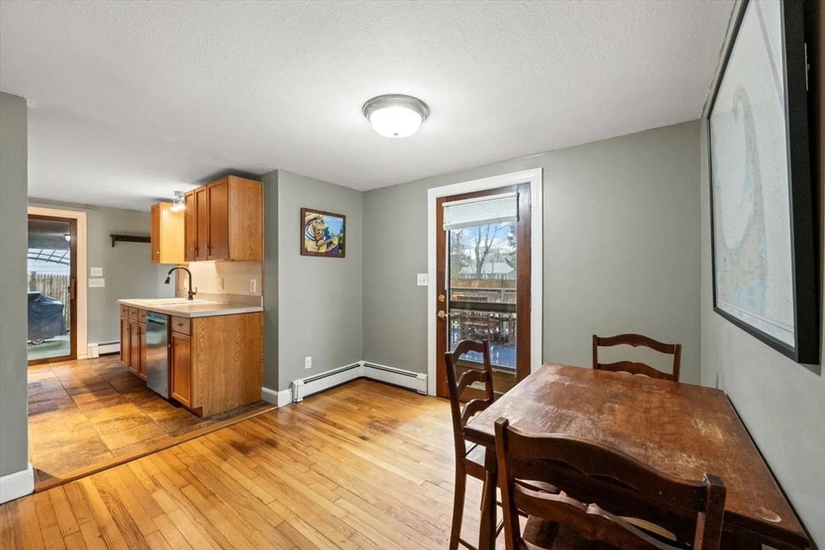 11 Clara St Photo 9