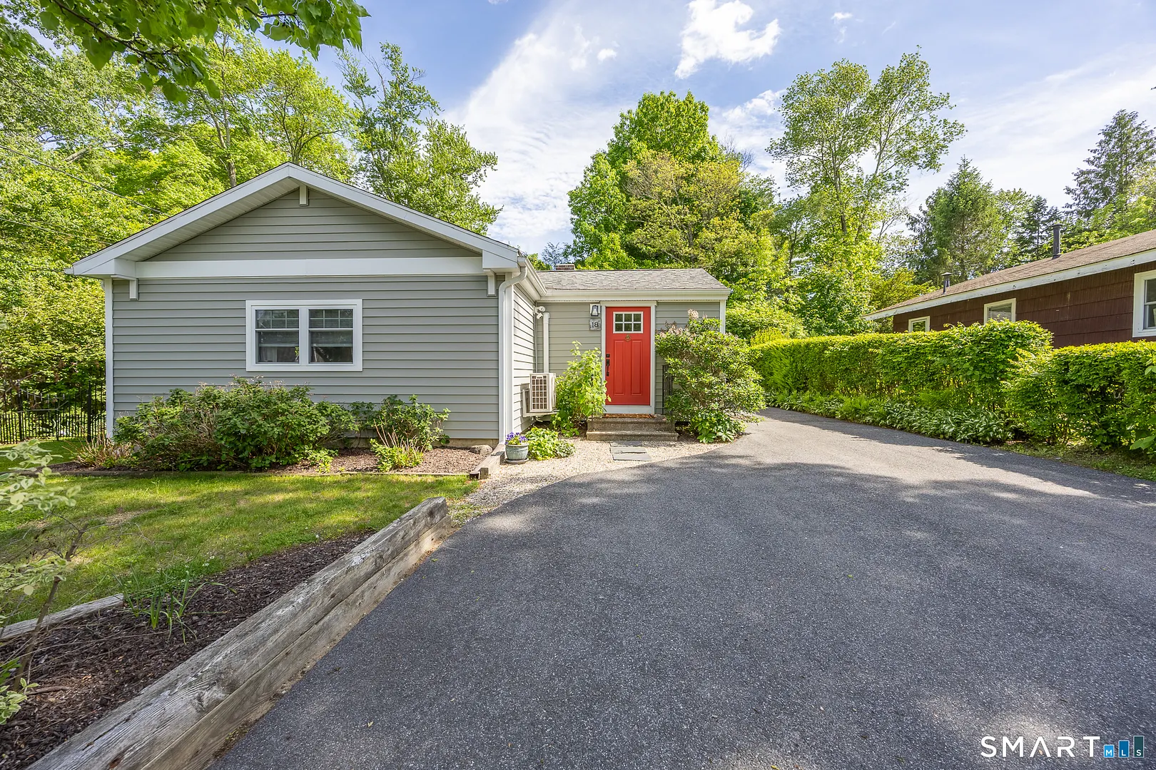 18 Willow Lane Photo 35