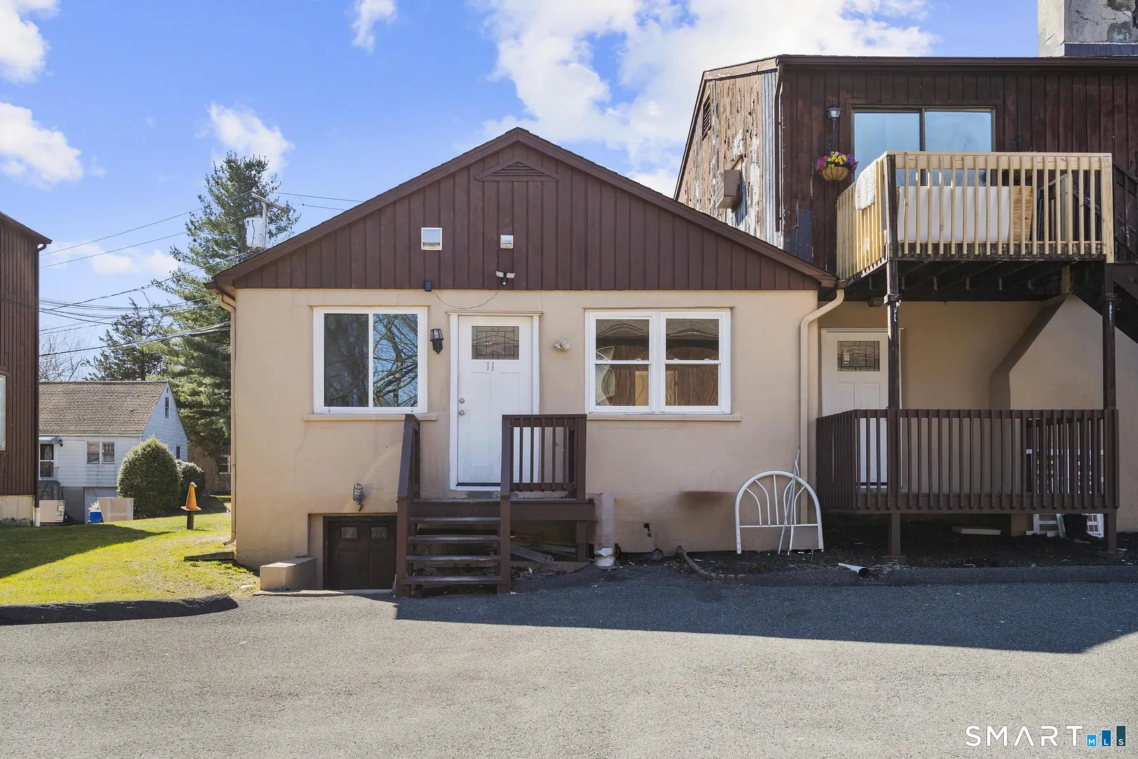 28-32 Starr Avenue  #11 Photo 2