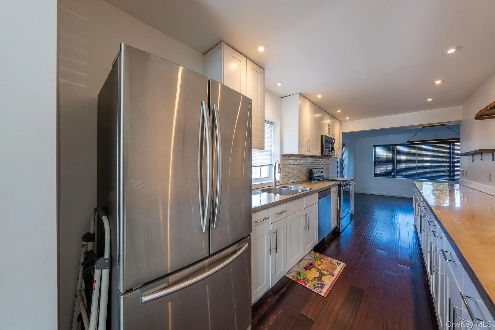 27 Walnut Street Photo 10