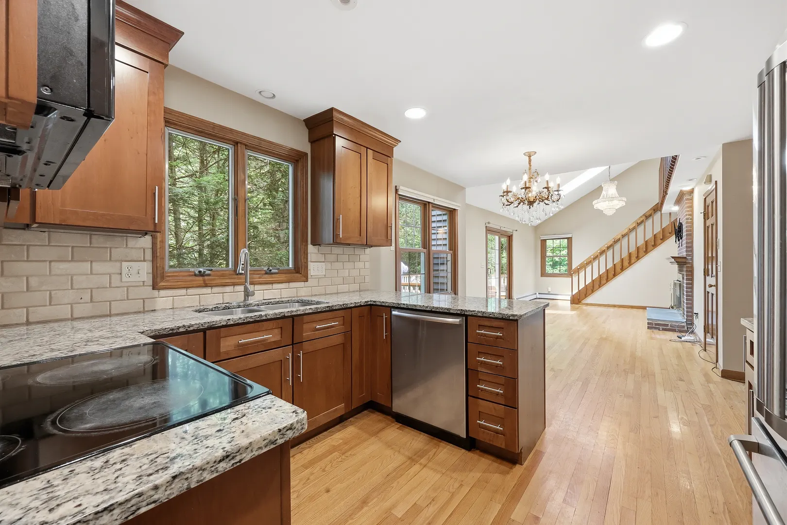 28 Green Woods Lane Photo 17