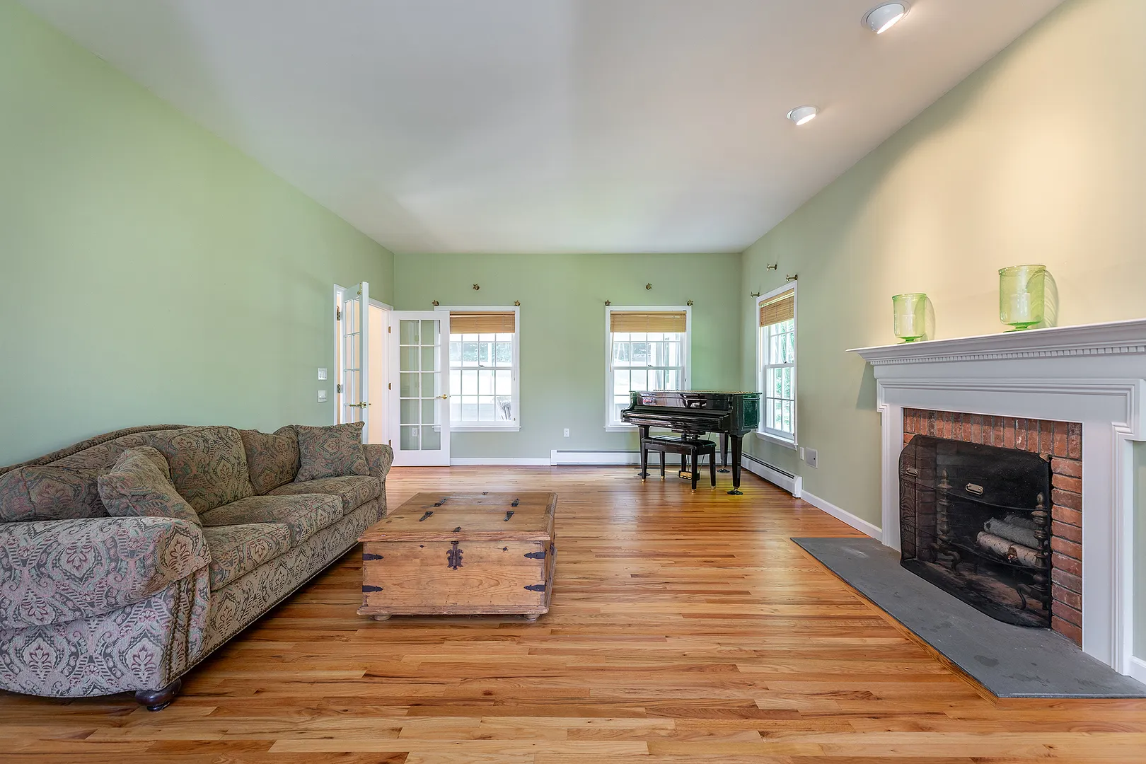 37 Woodruff Lane Photo 14