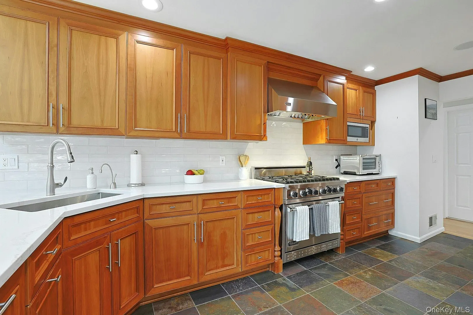20 Robbins Road Photo 10