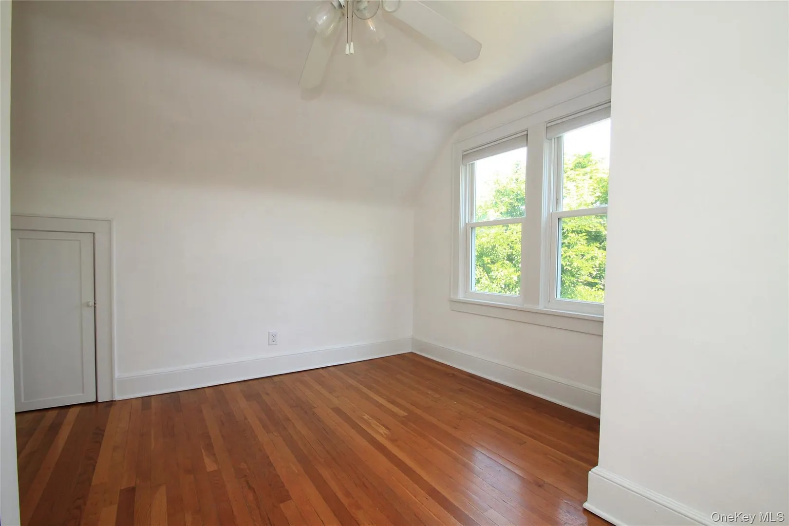 38 Glenwood Photo 18