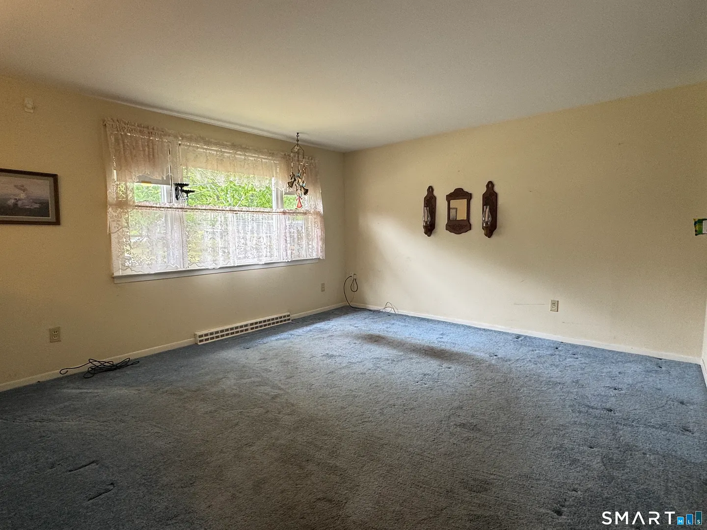 665 Bradley Street Photo 12