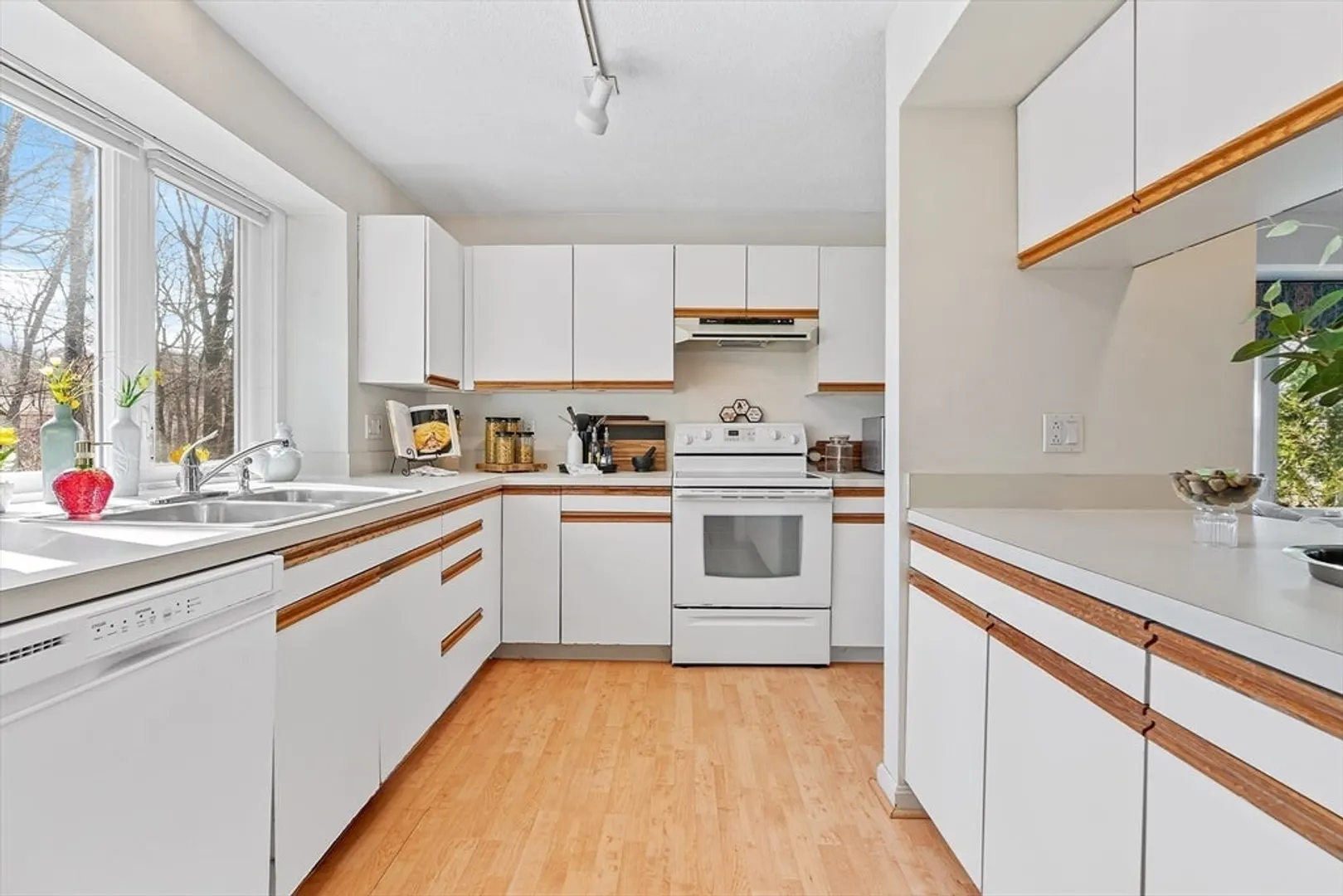101 South Ave  #501 Photo 13