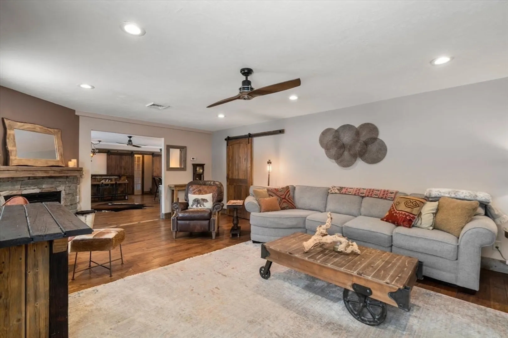 43 Ridge Way Photo 10