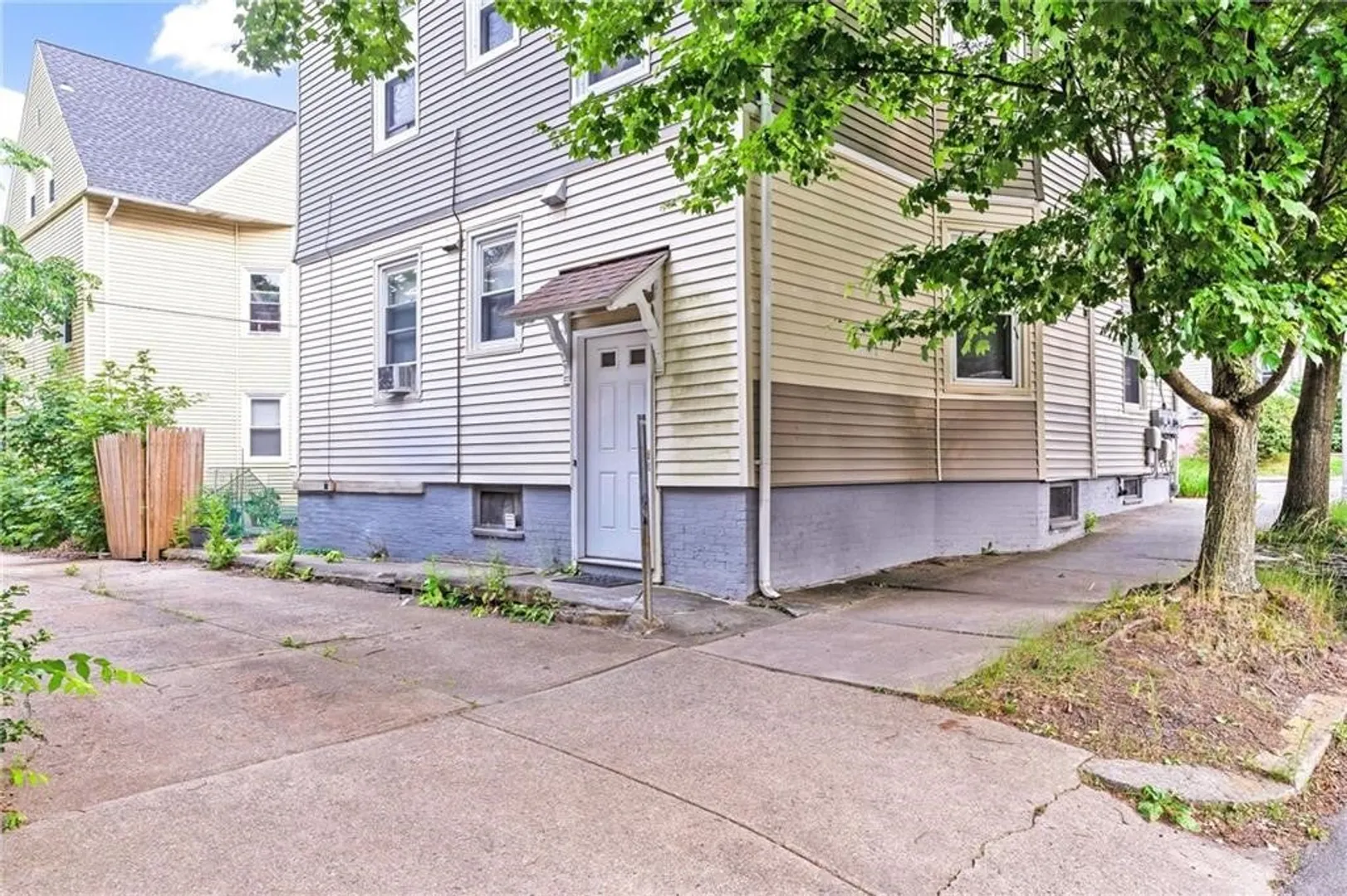 4 Poplar Street  #3 Photo 4