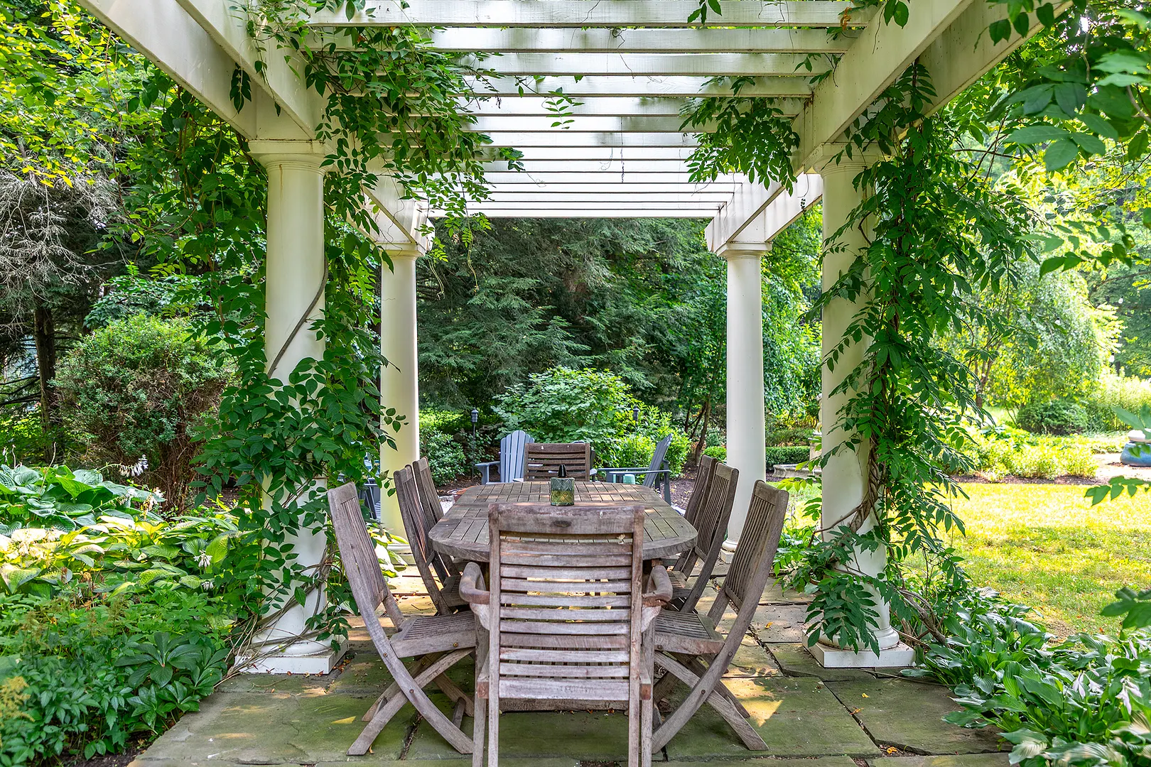 11 Pleasant Street Photo 36