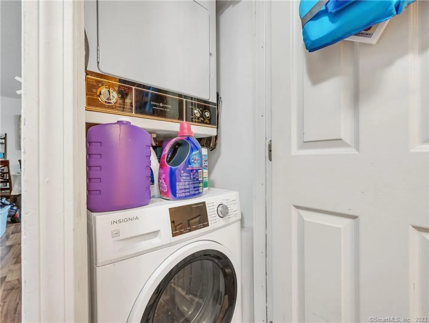 213 Franklin Avenue  #405 Photo 28