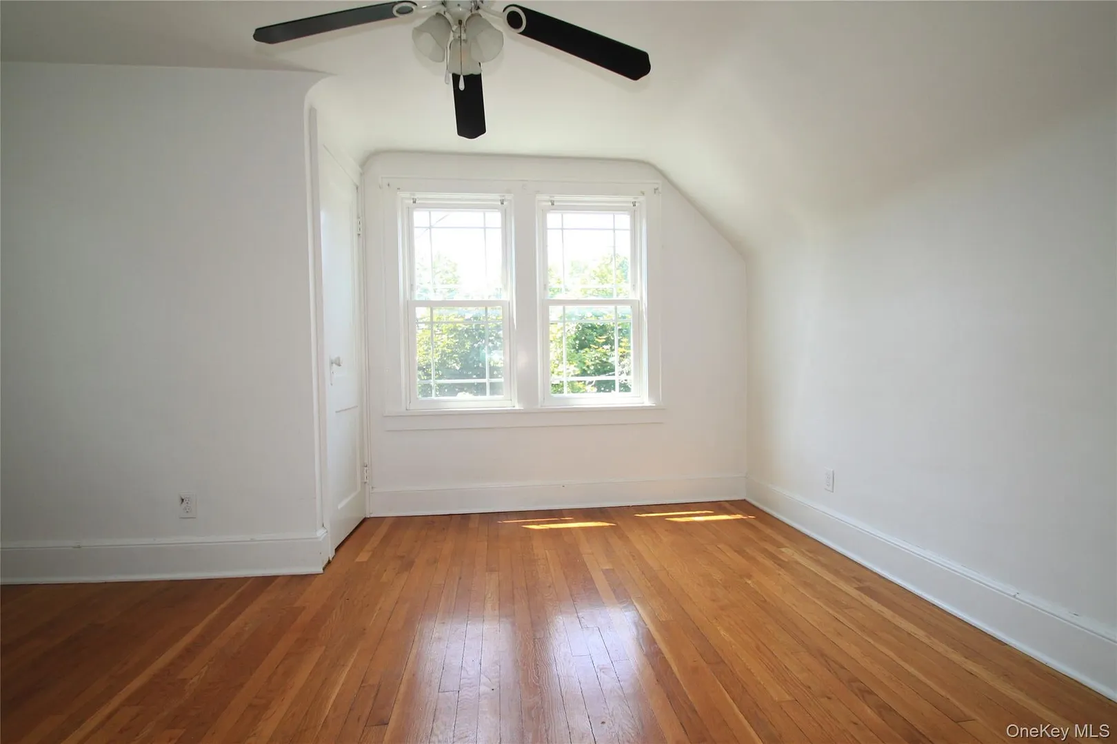 38 Glenwood Photo 13