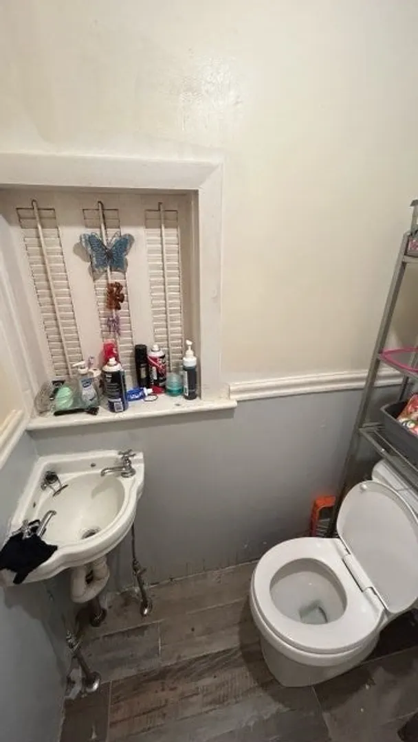 17 Archer Avenue Photo 10