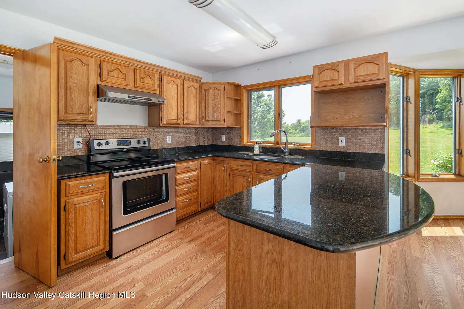 530 Colby Road Photo 15