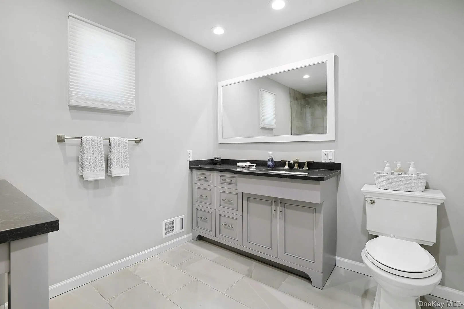 20 Robbins Road Photo 23