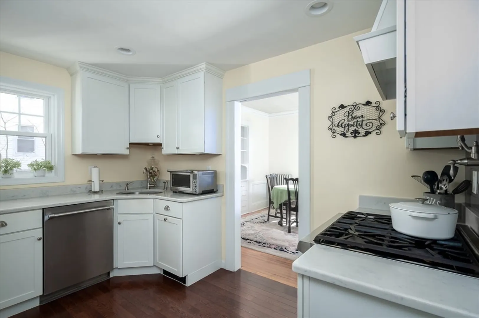 15 Brownell St Photo 5
