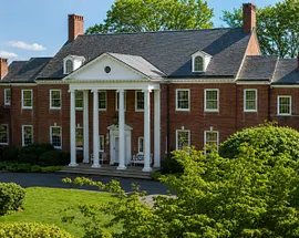 10 Cliffdale Road