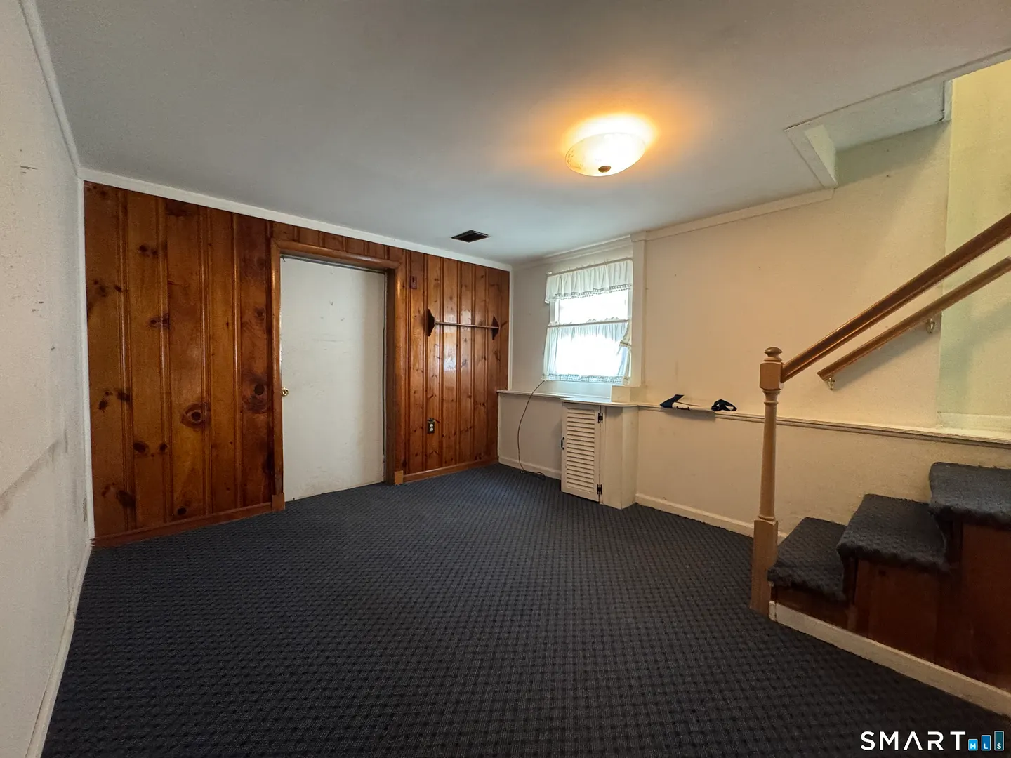 665 Bradley Street Photo 22