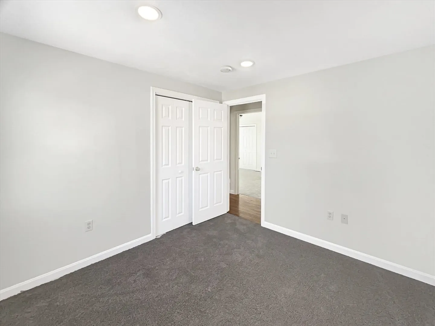 10 Venice St Photo 19