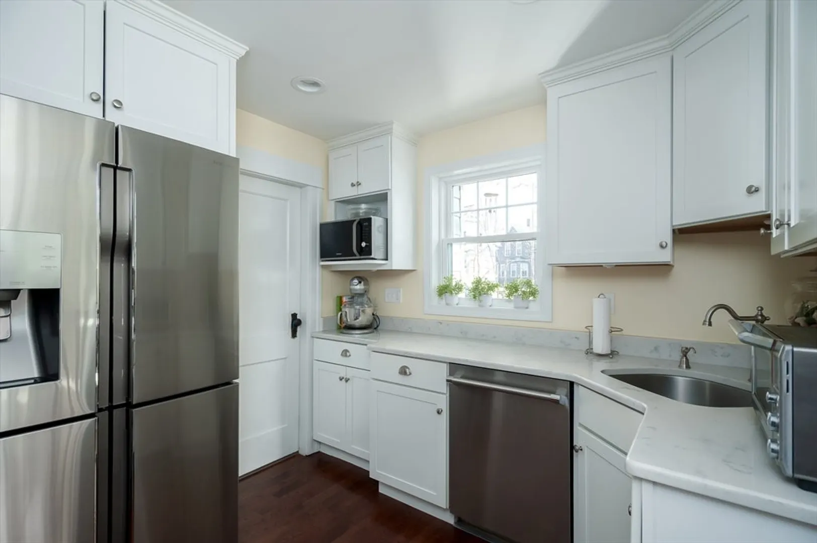 15 Brownell St Photo 4