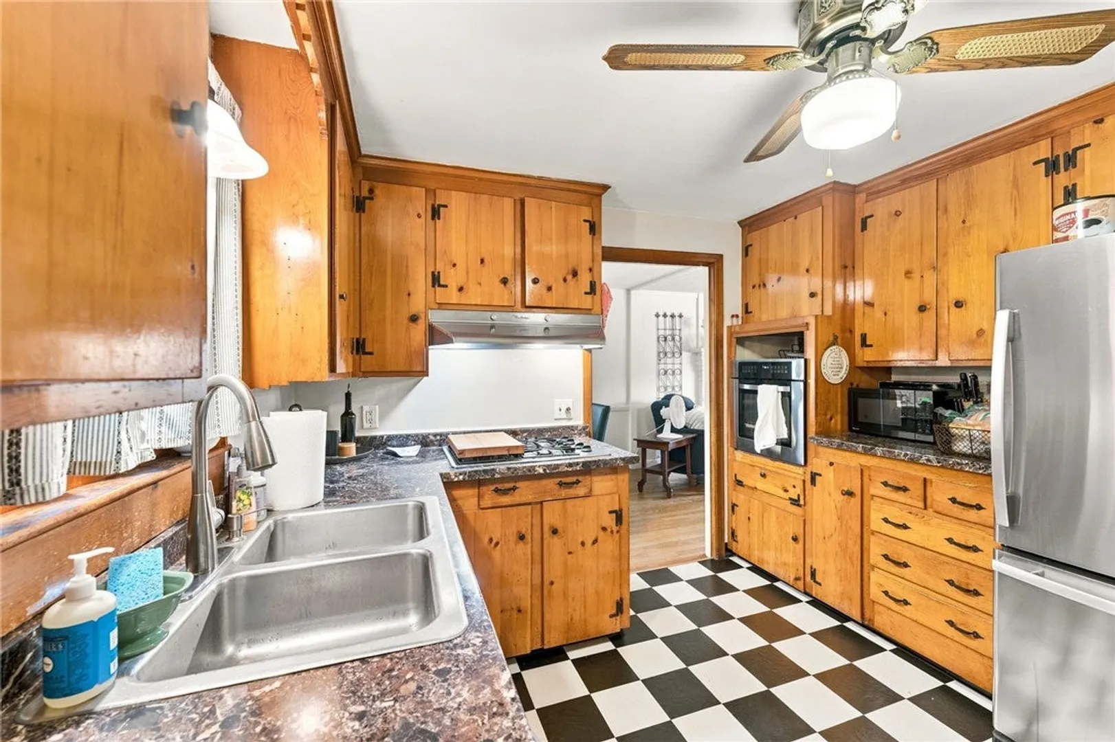 181 Brookside Drive Photo 8