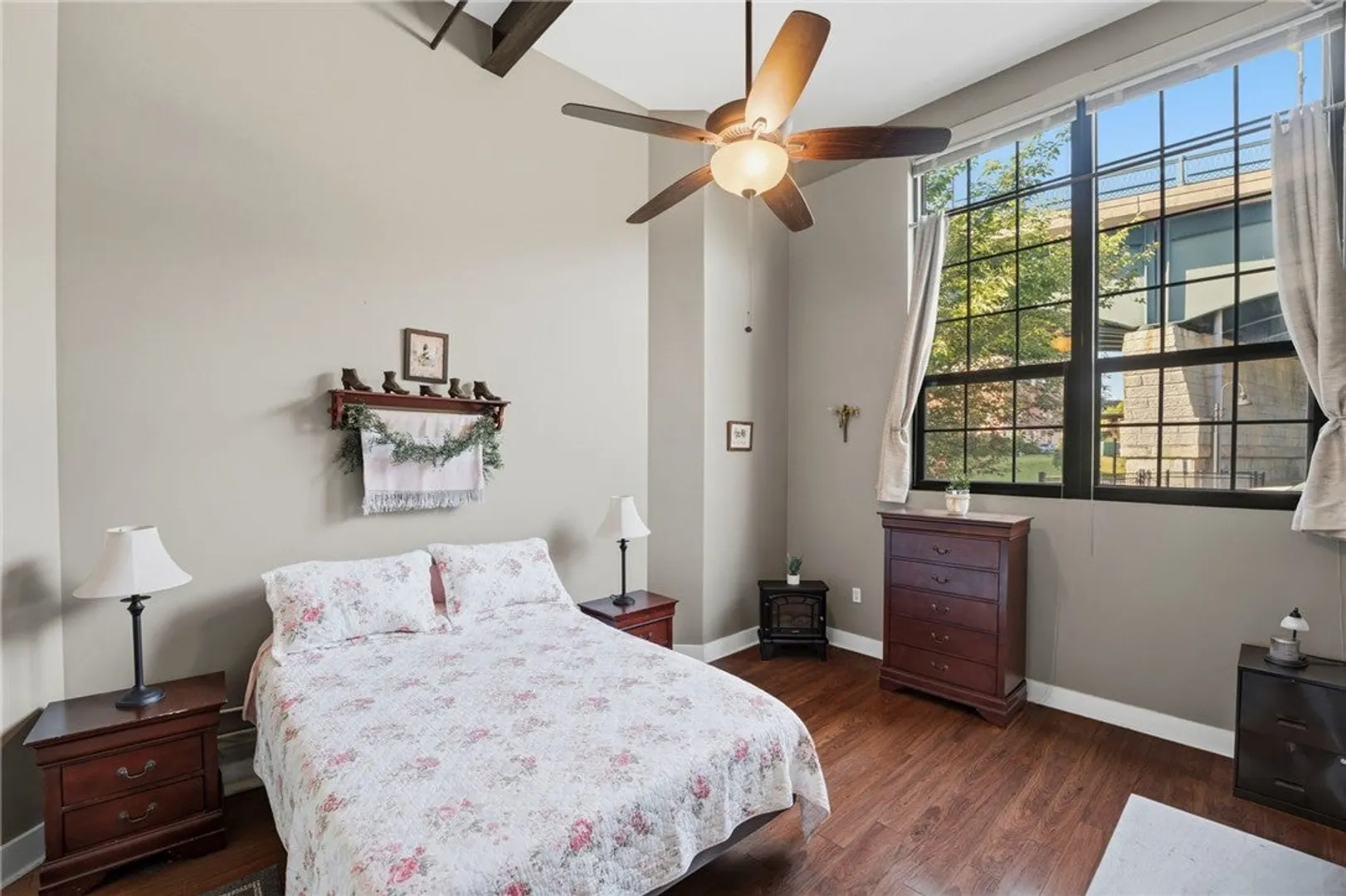 180 Allen Street  #101 Photo 13