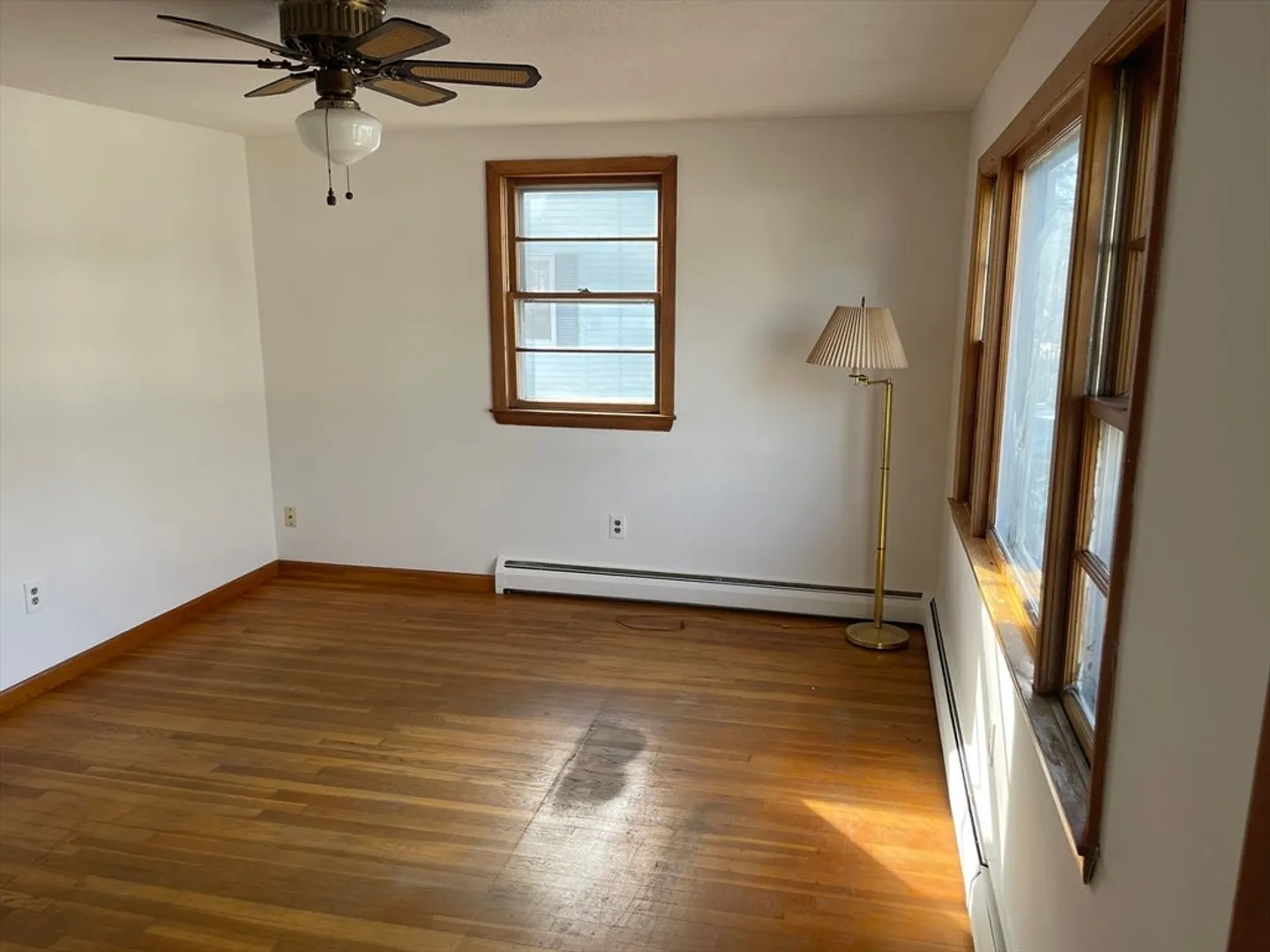 32 Mason Ave Photo 2