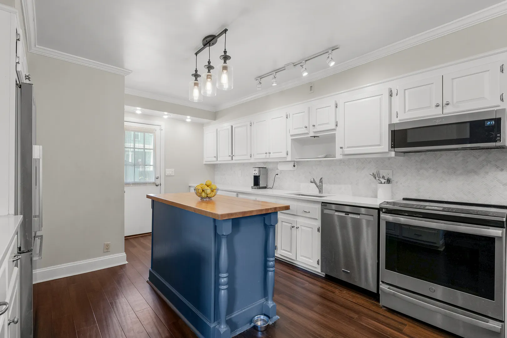 315 Maple Avenue Photo 12