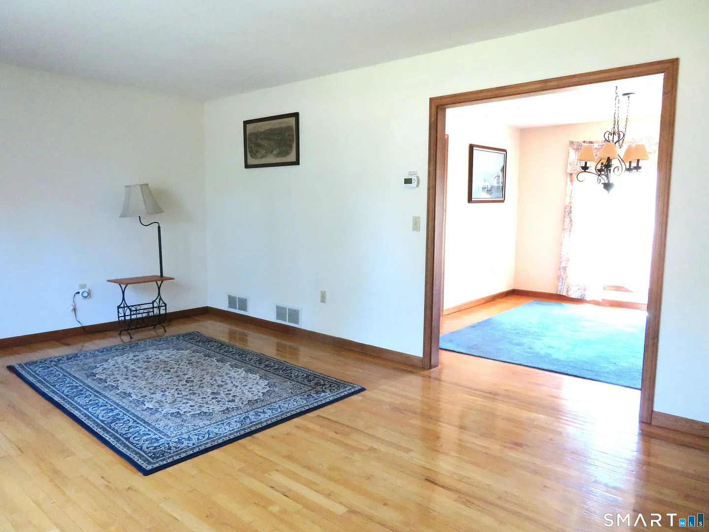 836 Wolf Hill Road Photo 6