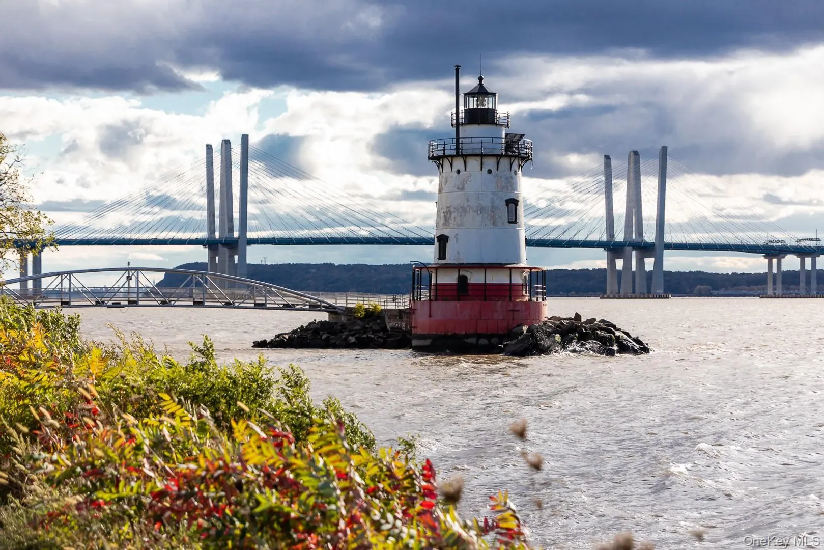 4 Lighthouse Landing  #PH518 Photo 3