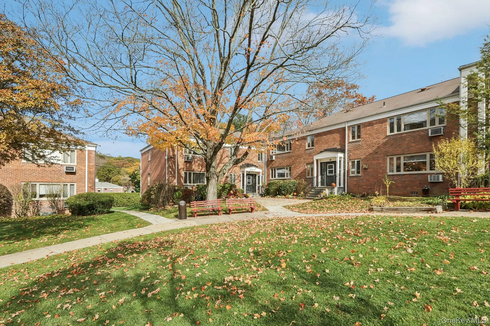40 Lawrence Drive  #A Photo 2