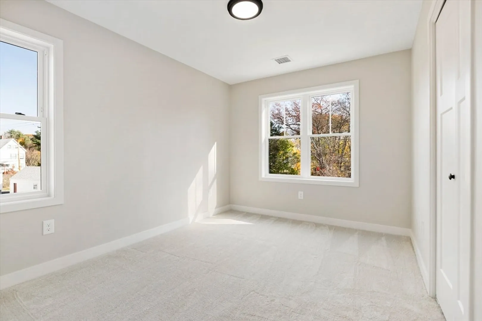 40 Filipe Way  #B Photo 27