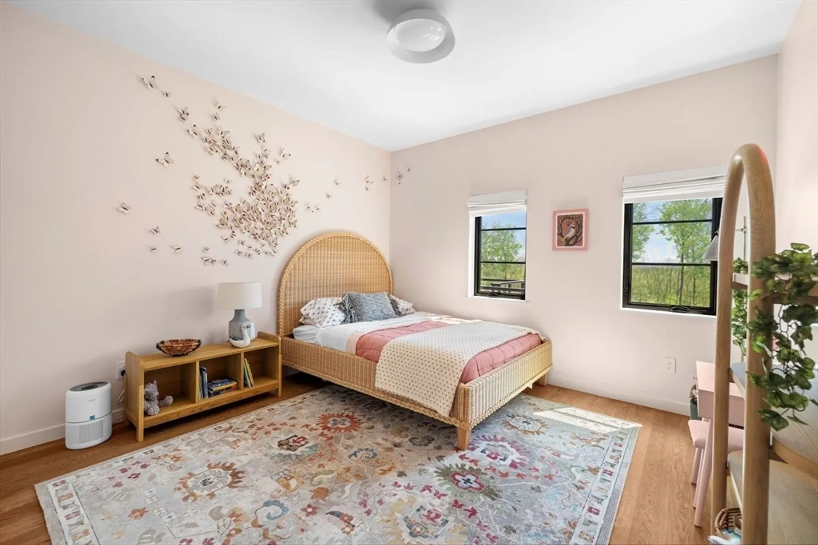 61 Green Avenue Photo 21