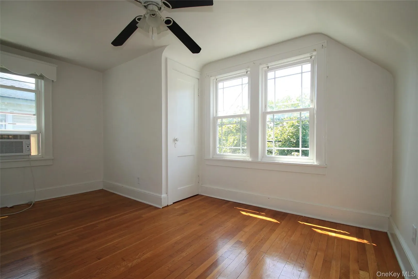 38 Glenwood Photo 12