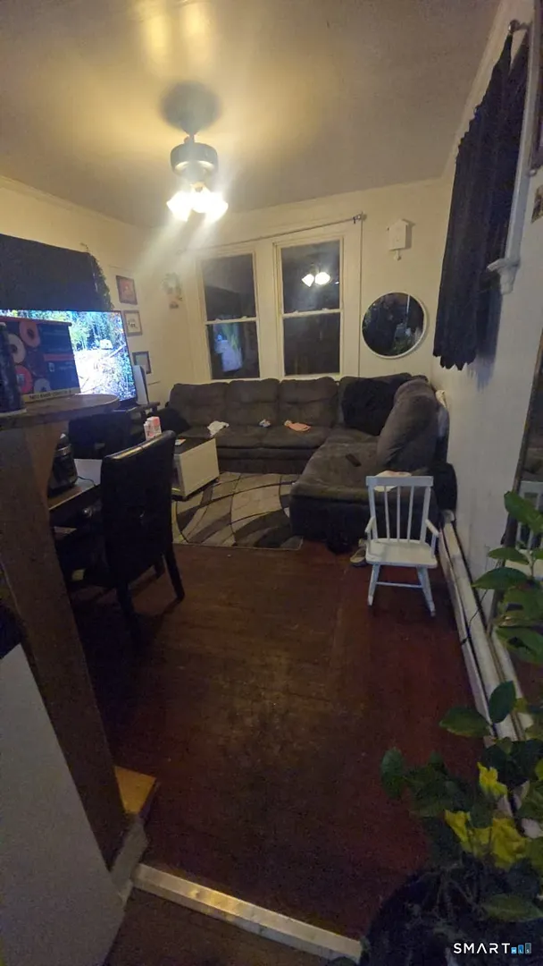 76 Rock Street Photo 11