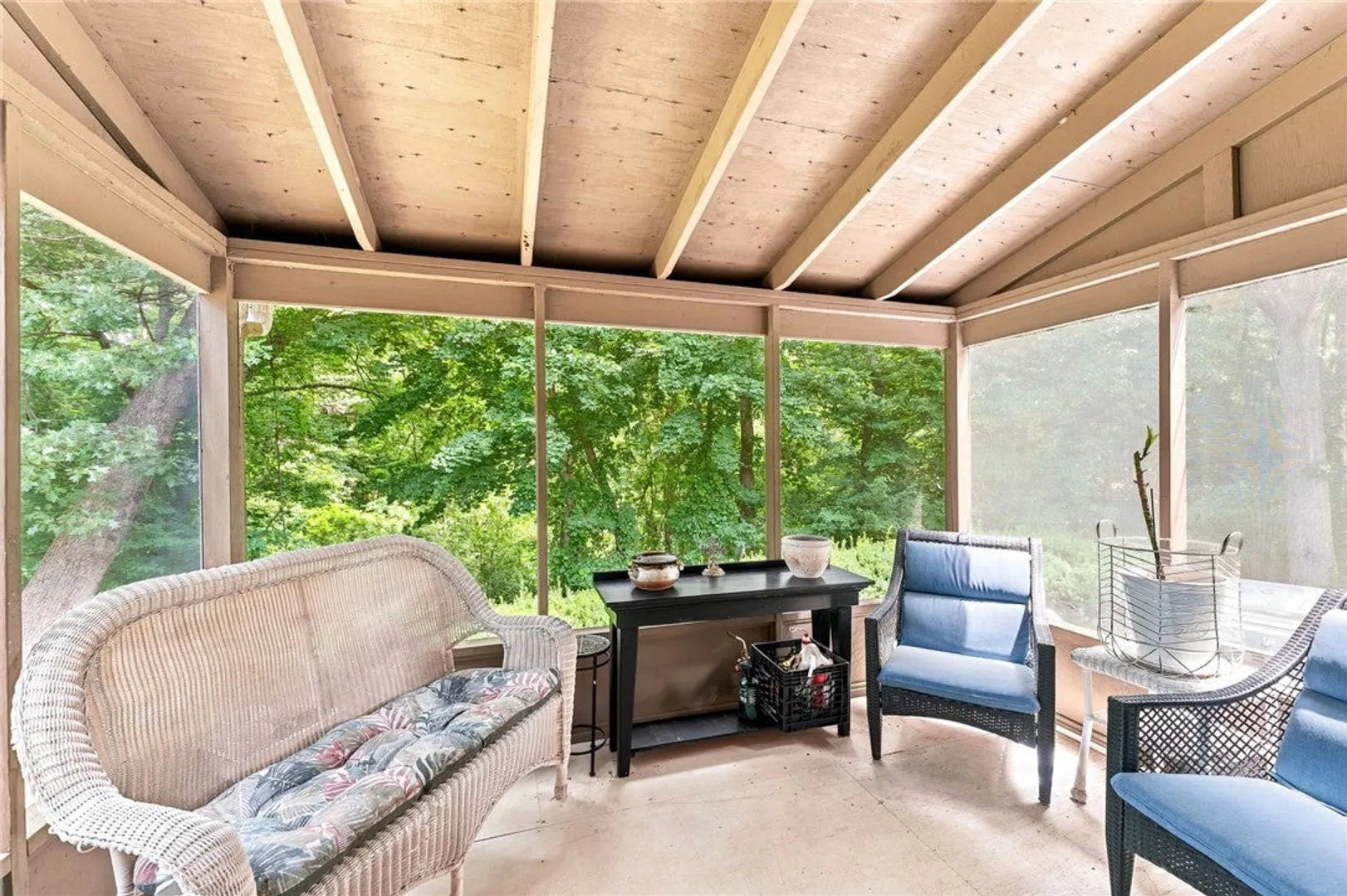 181 Brookside Drive Photo 10