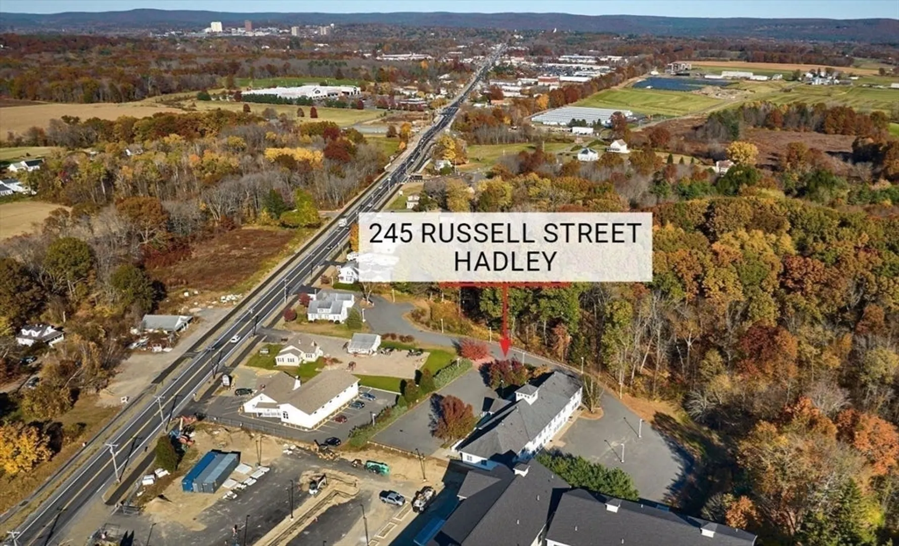 245 Russell St Photo 8