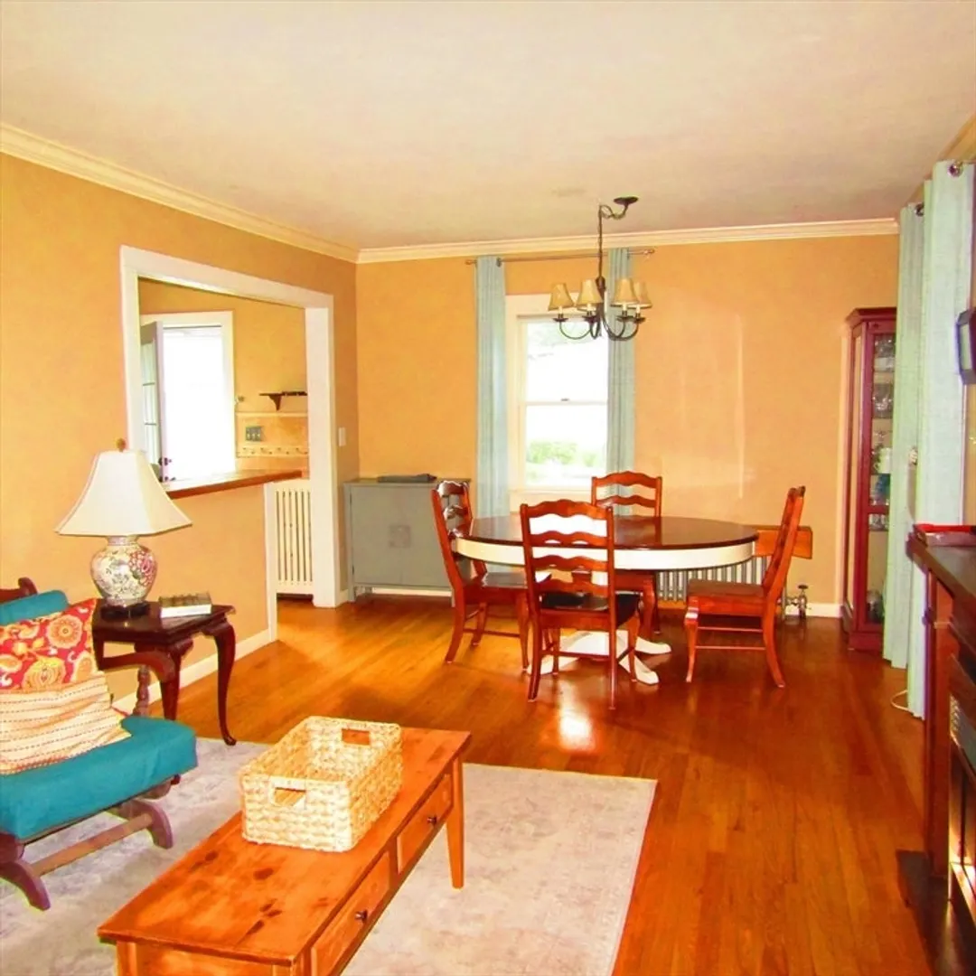 465 Spring Street Photo 11