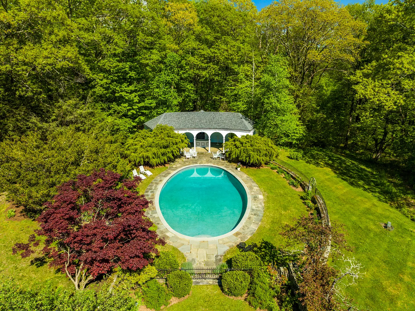 210 Doolittle Drive Photo 3