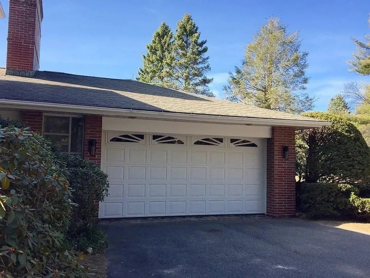 61 Arnold Rd Photo 2