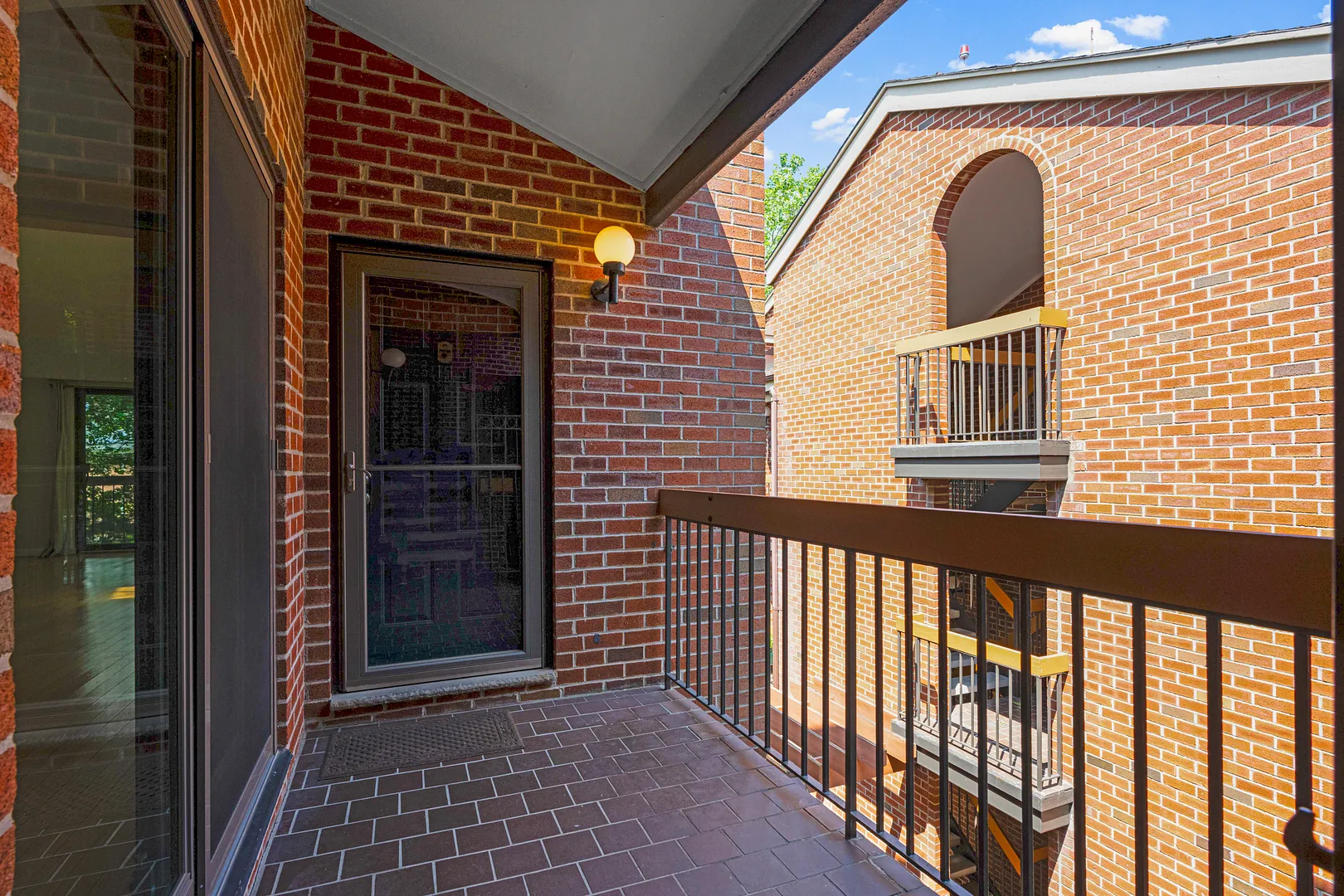 18 Bronxville Glen Drive  #11 Photo 1