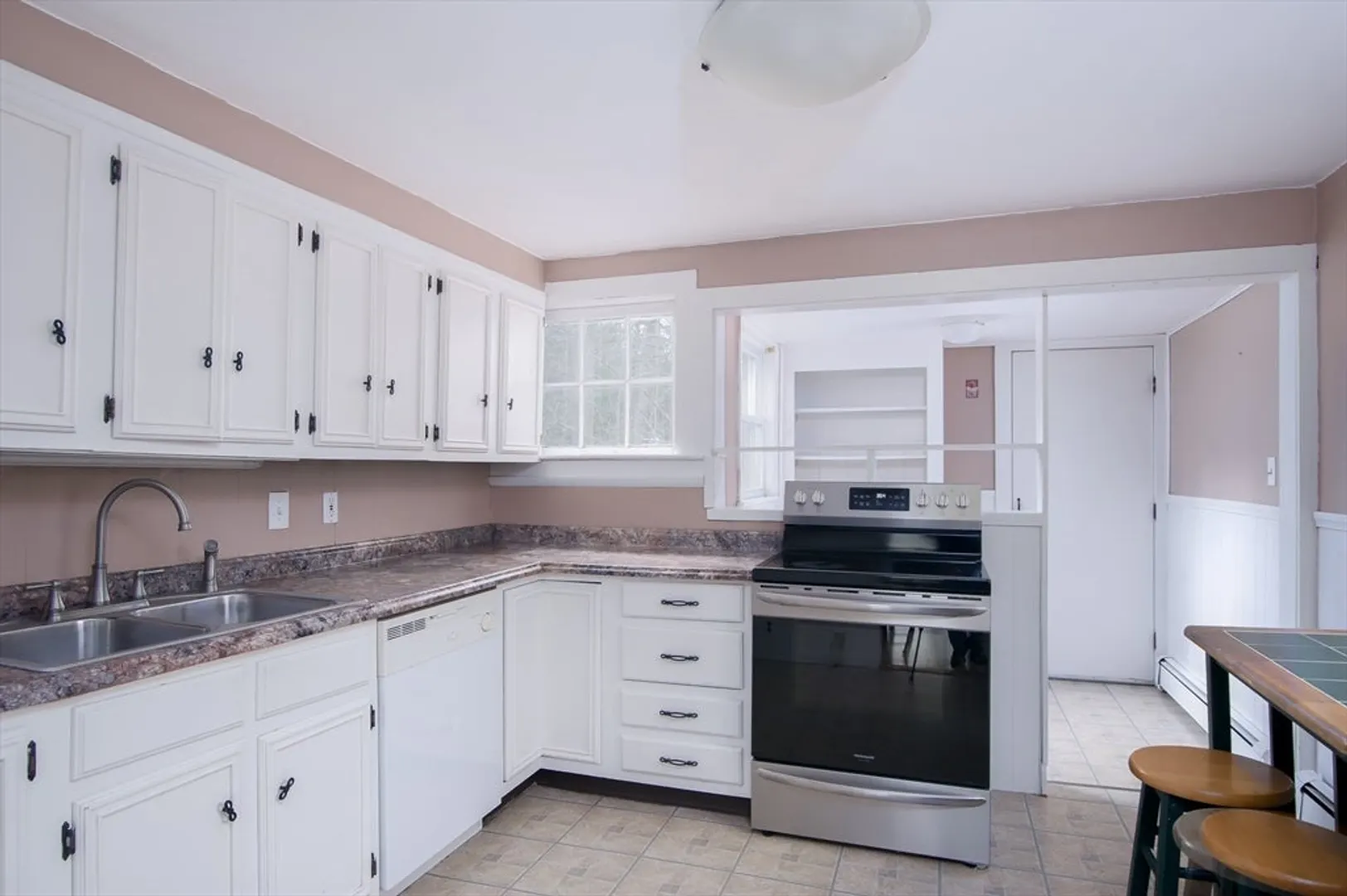 39 Bancroft St Photo 9