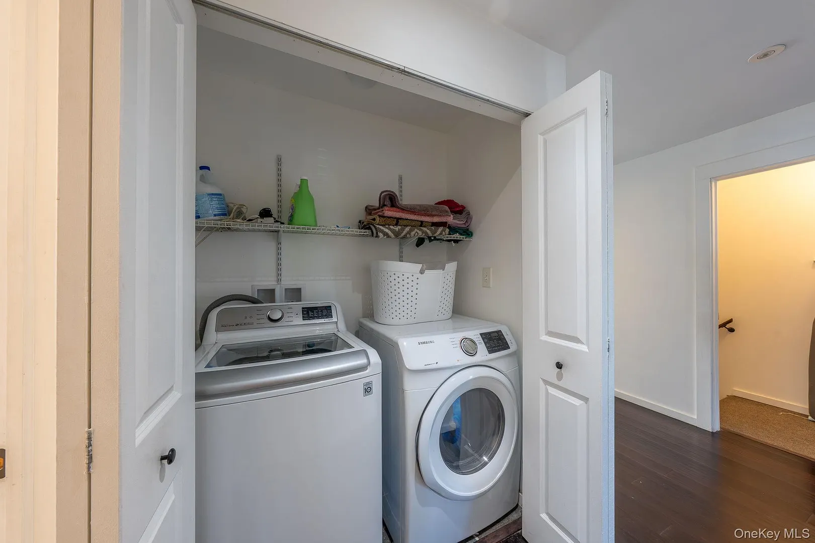 27 Walnut Street Photo 23