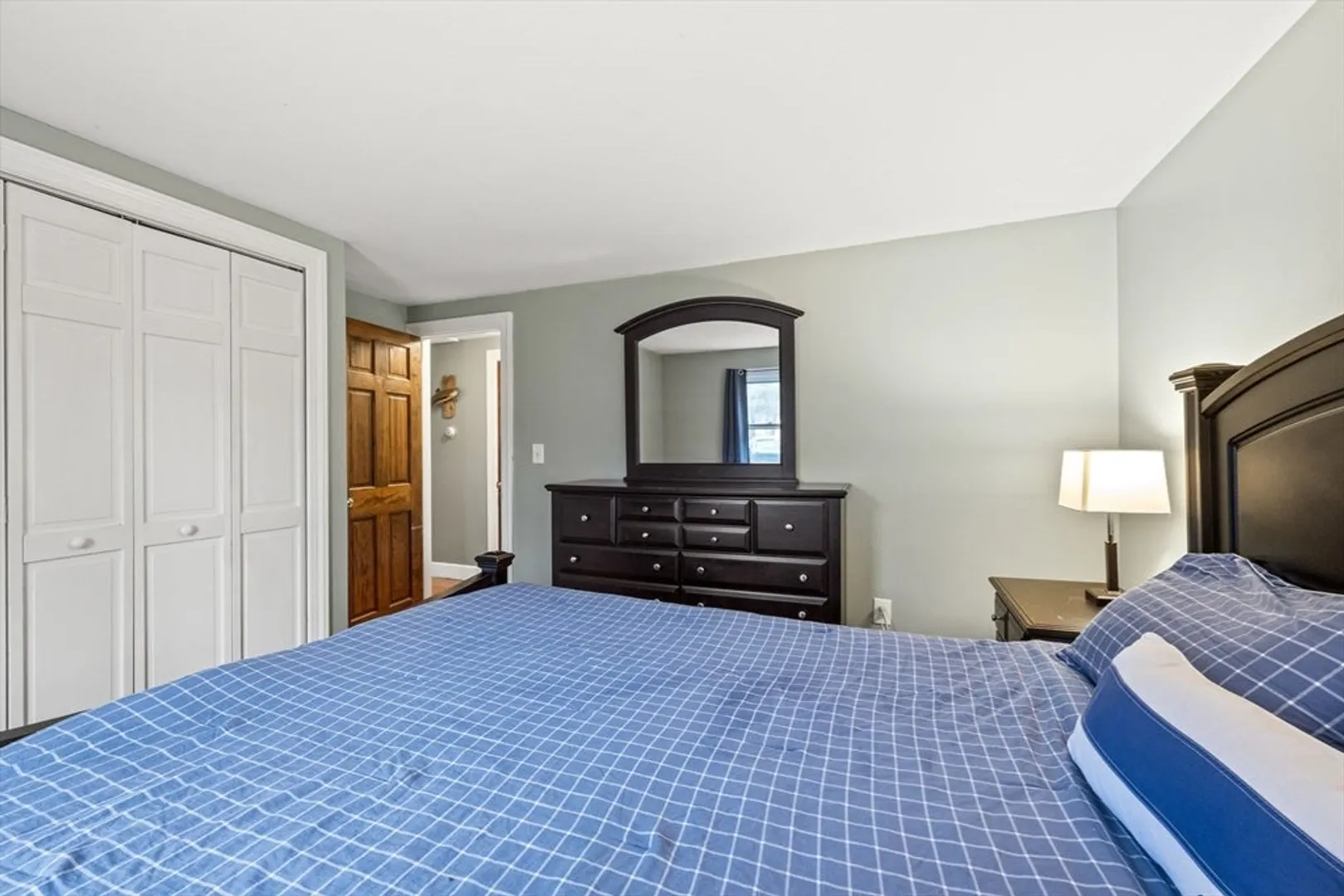 11 Clara St Photo 16