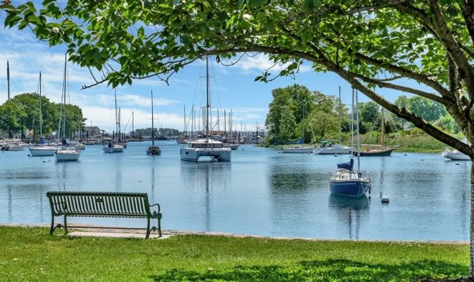 Mamaroneck>
